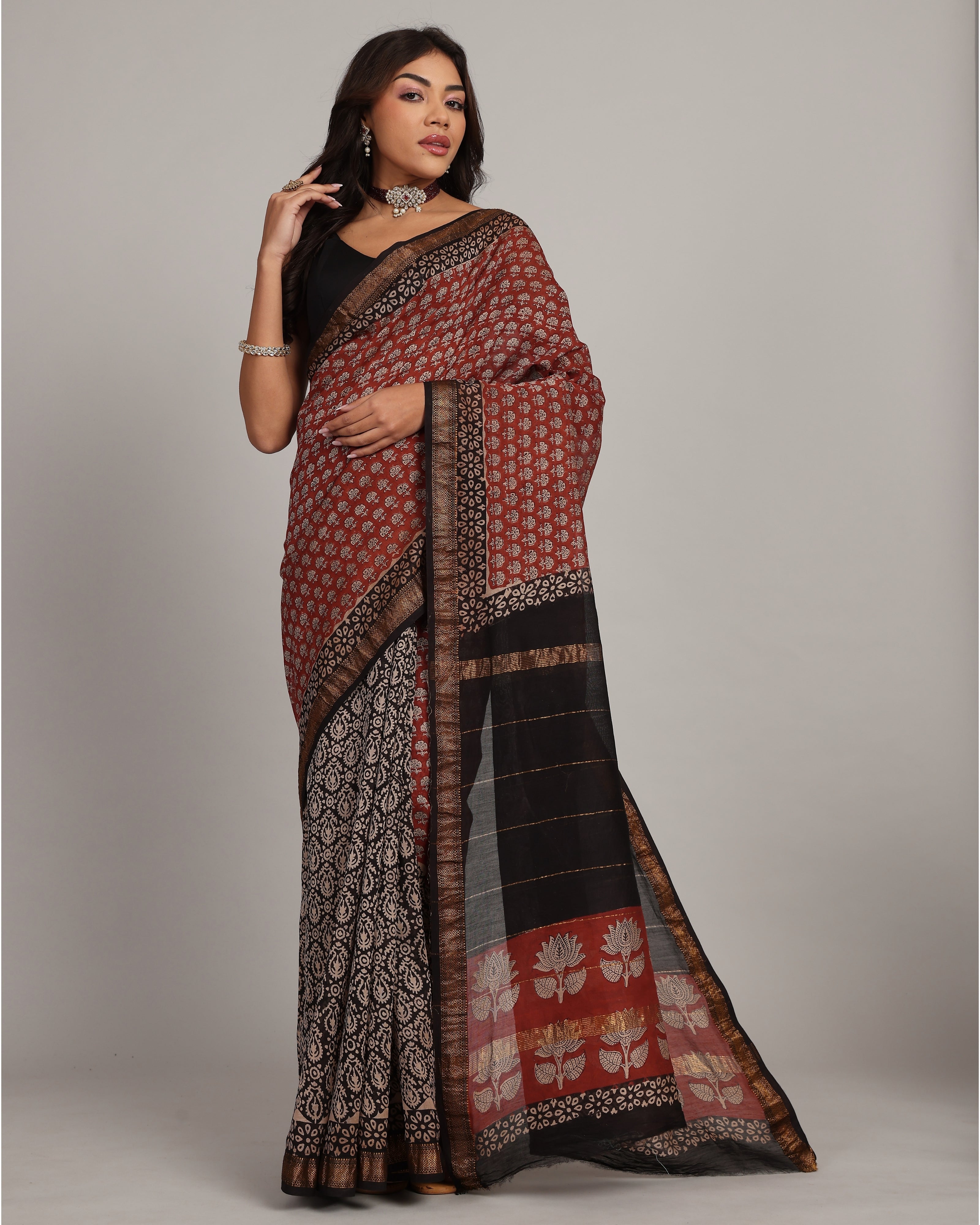 Red & Black Floral Maheshwari Saree