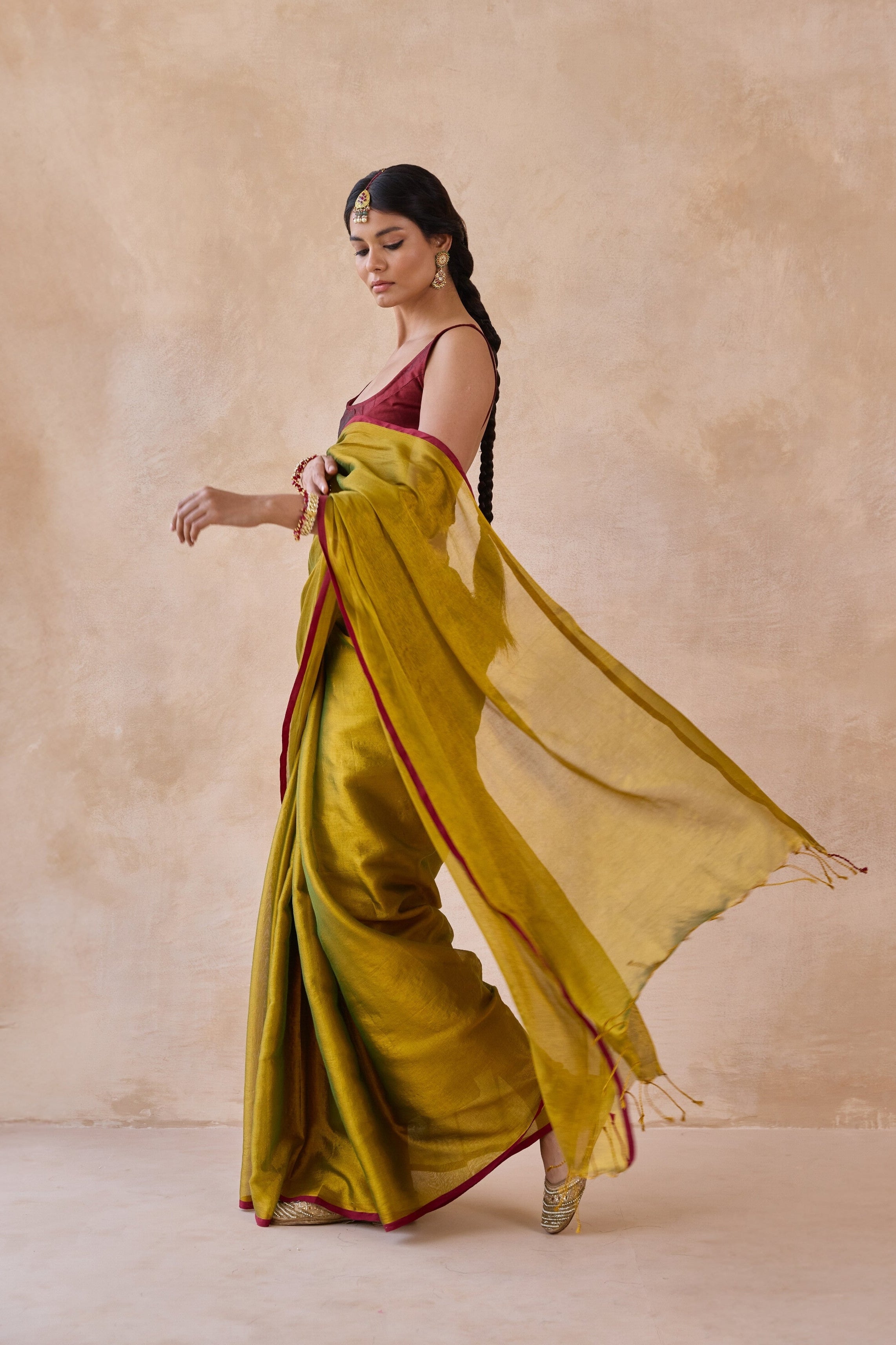 Mehndi Gold Tissue Handwoven Saree