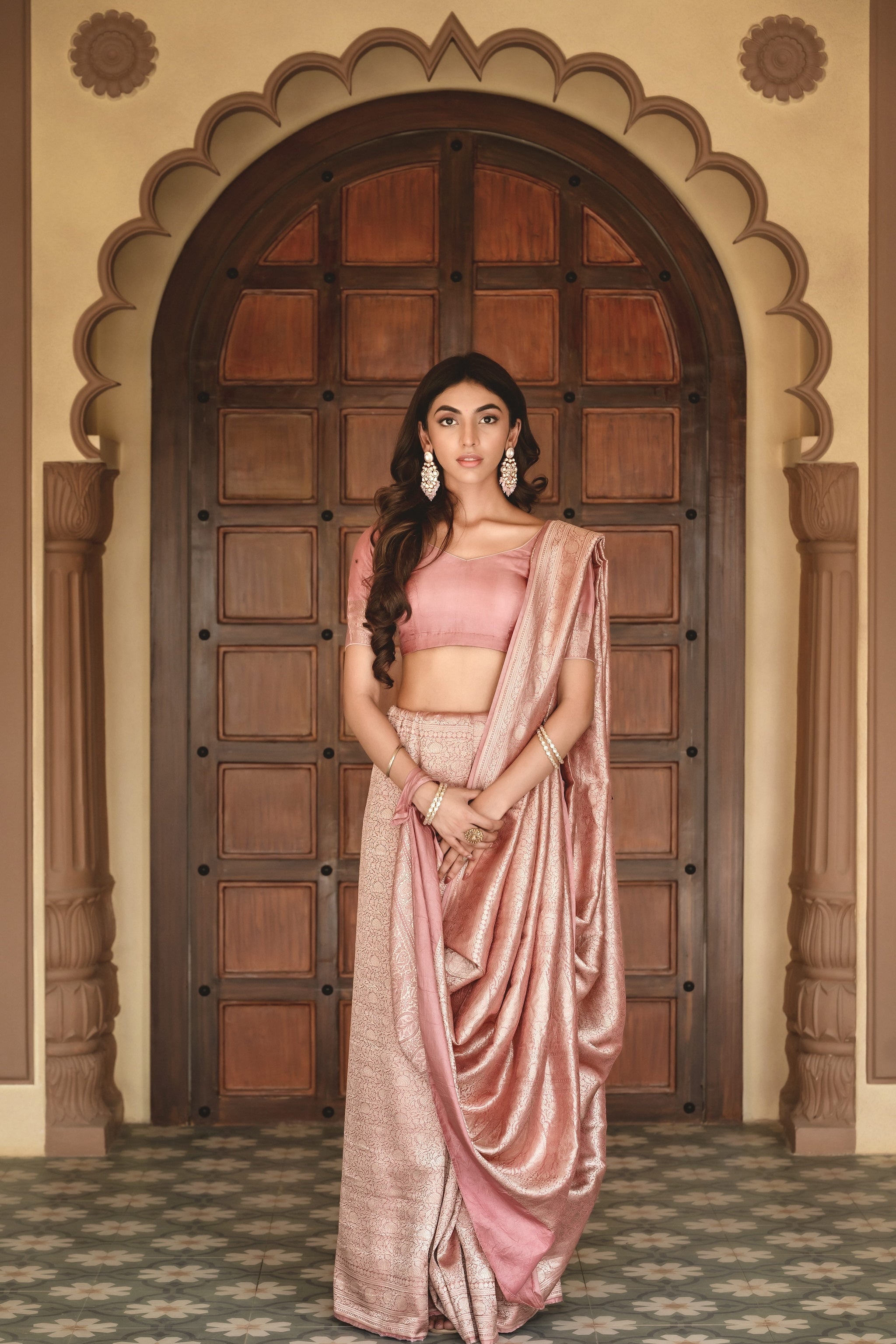 Onion Pink Banarasi Handloom Silk Saree
