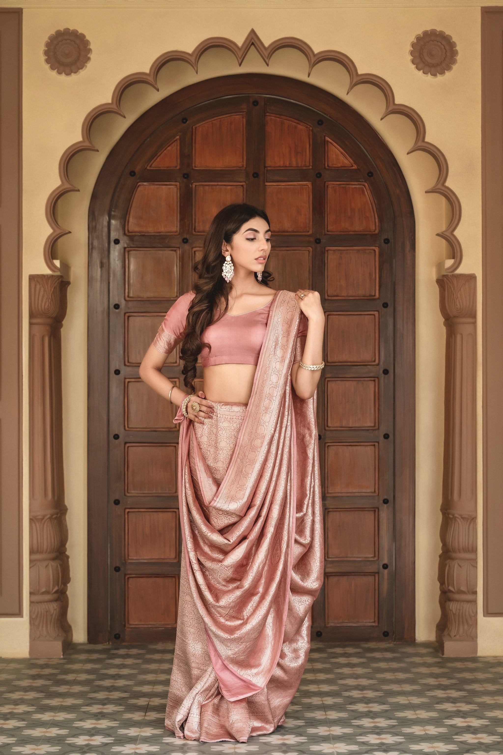 Onion Pink Banarasi Silk Handwoven Saree